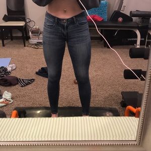American eagle, medium wash skinny jeans